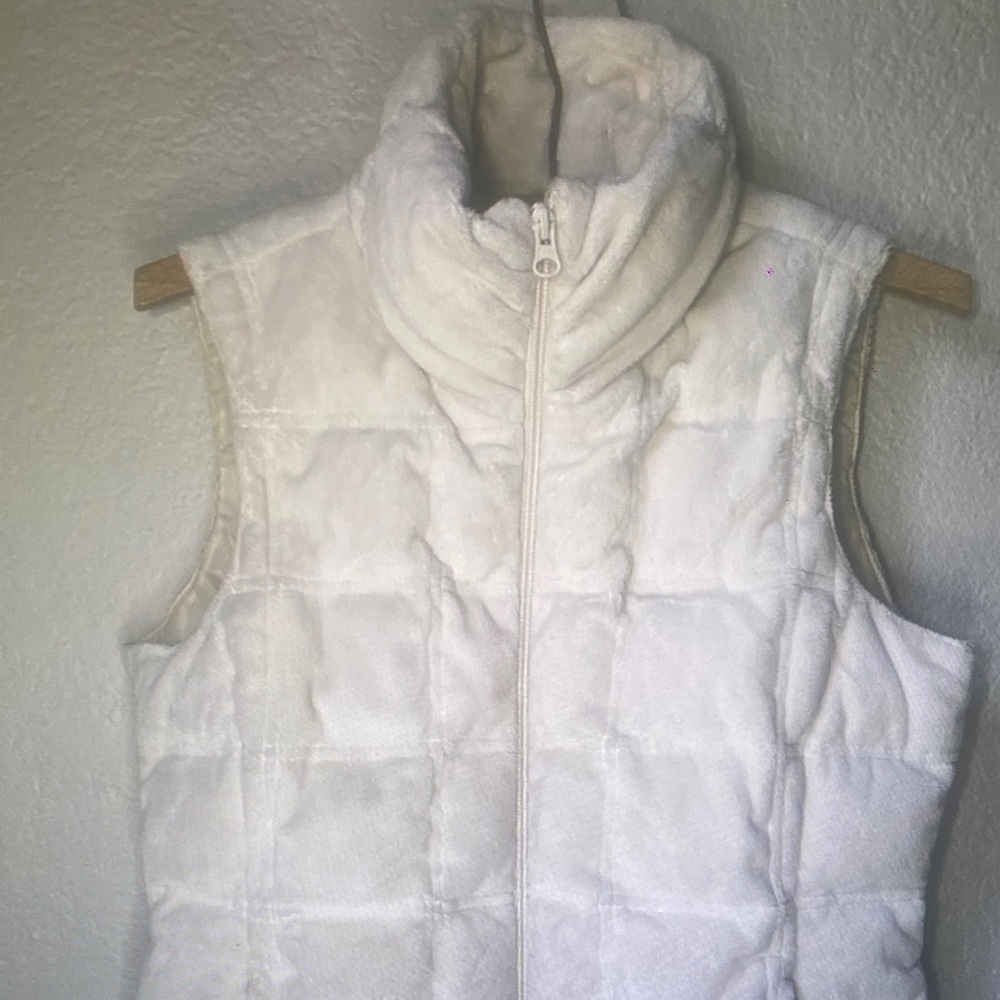Athleta White Quilted Fleece Vest with Stand Collar